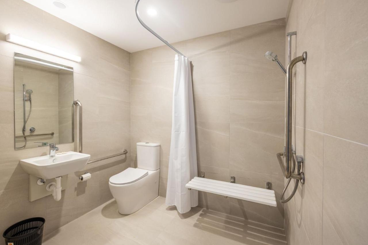 Manha Hotel Auckland Airport Bagian luar foto