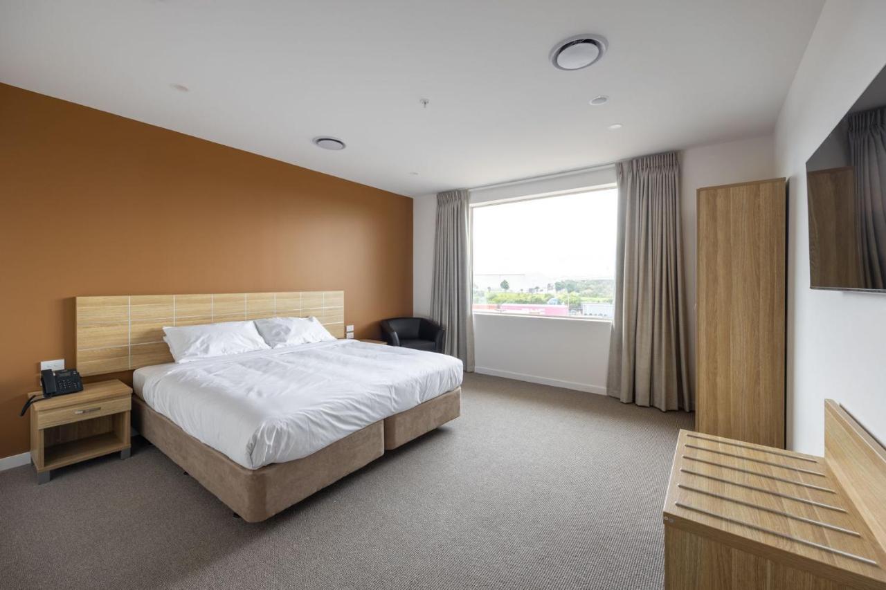 Manha Hotel Auckland Airport Bagian luar foto