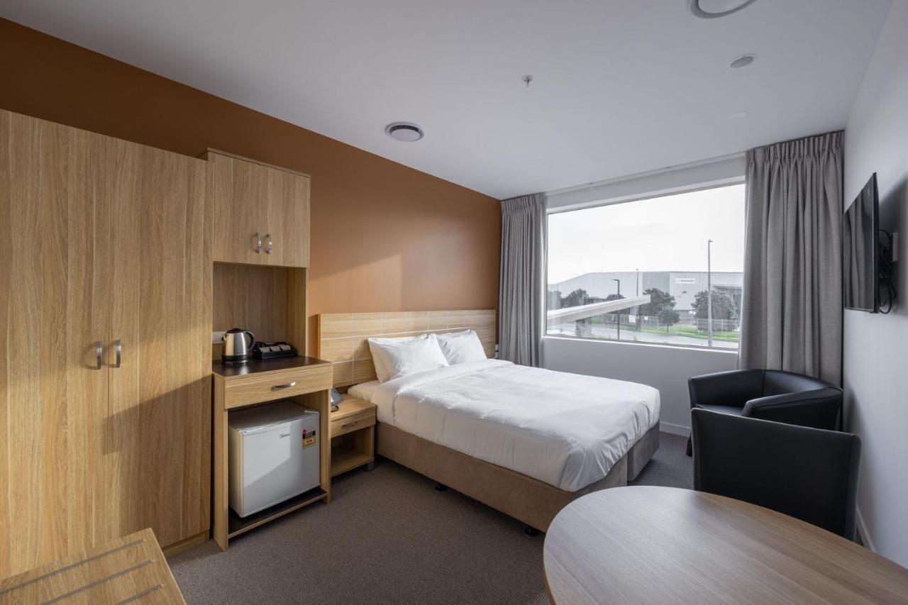 Manha Hotel Auckland Airport Bagian luar foto